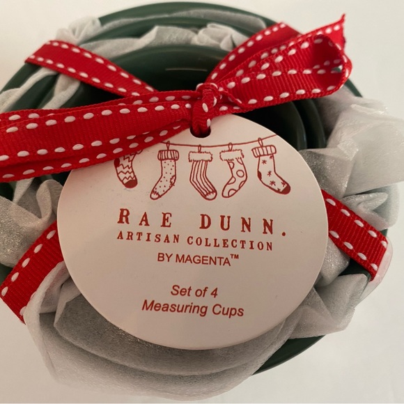 Rae Dunn 2023 Green Christmas Tree Measuring Cup Set